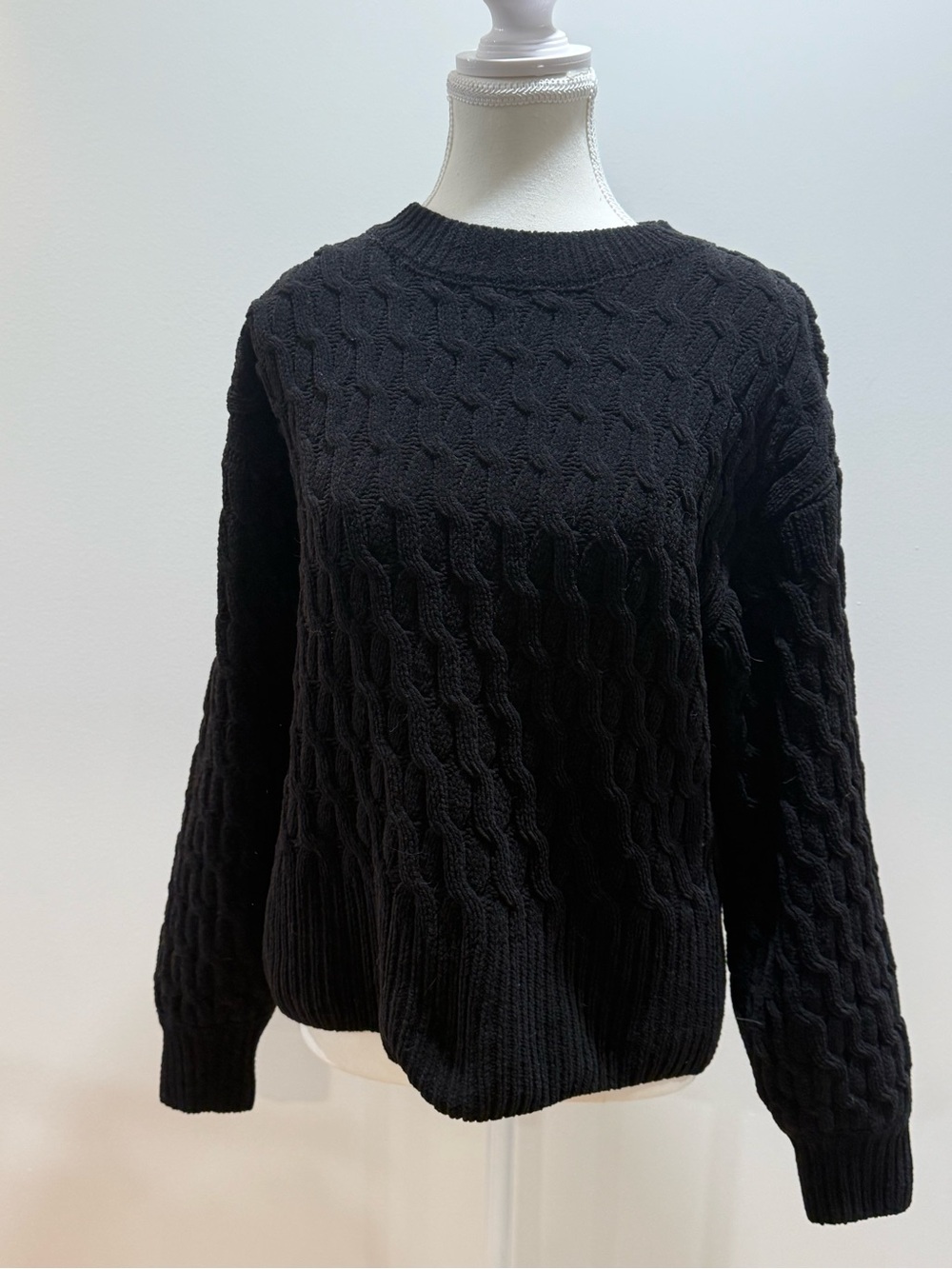 Vero Moda Black Cable-Knit Crewneck Sweater